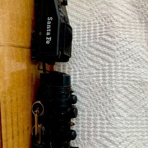 VINTAGE  LOCOMOTIVE AND TENDER TRAIN ENGINE CAR HO SCALE